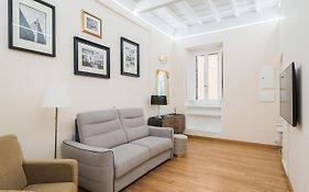 Lupa Luxury Apartment